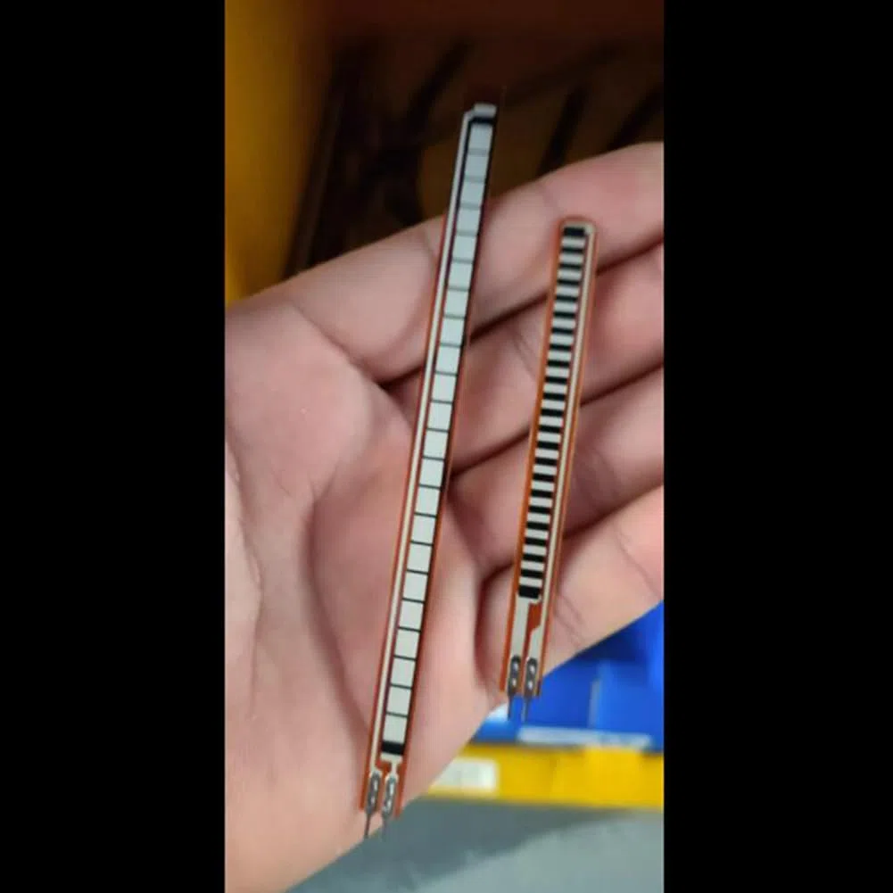 TsoLay Sensore di flessione da 2,2 pollici sensore della flessione per manipolatore accessori elettronici Flex2.2Inch Flex Sensor Facile da installare Facile da usare