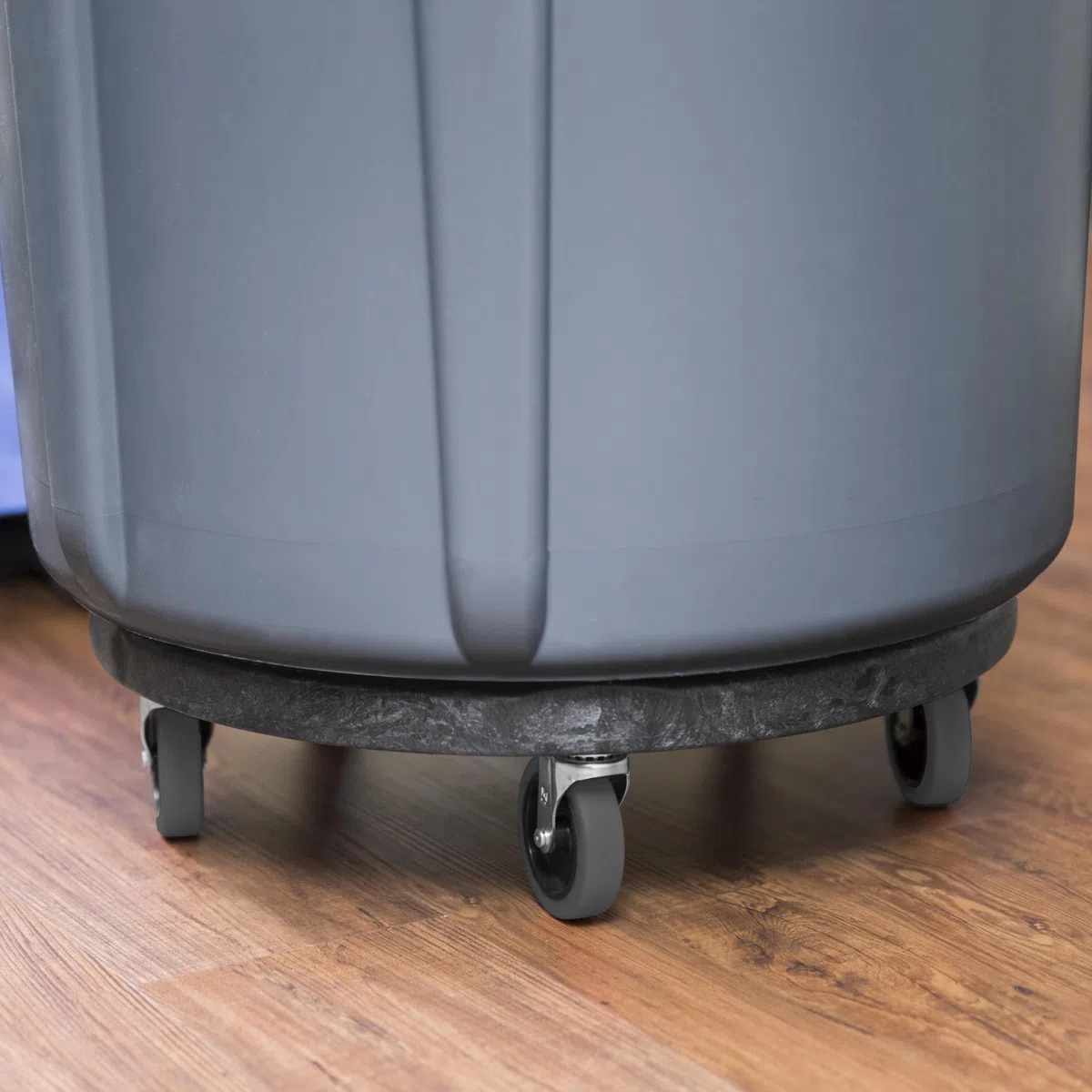 Rubbermaid FG264043BLA Quiet Dolly, Nero