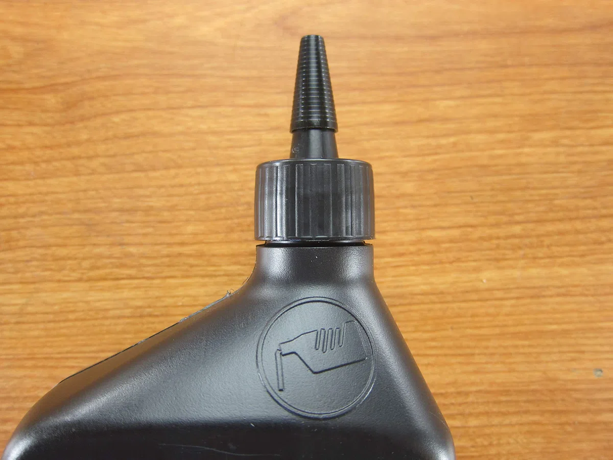 Mopar Due Quarti di Lubrificante per NV245 NV247 NV249 Scatole del Cambio Nuovo OEM